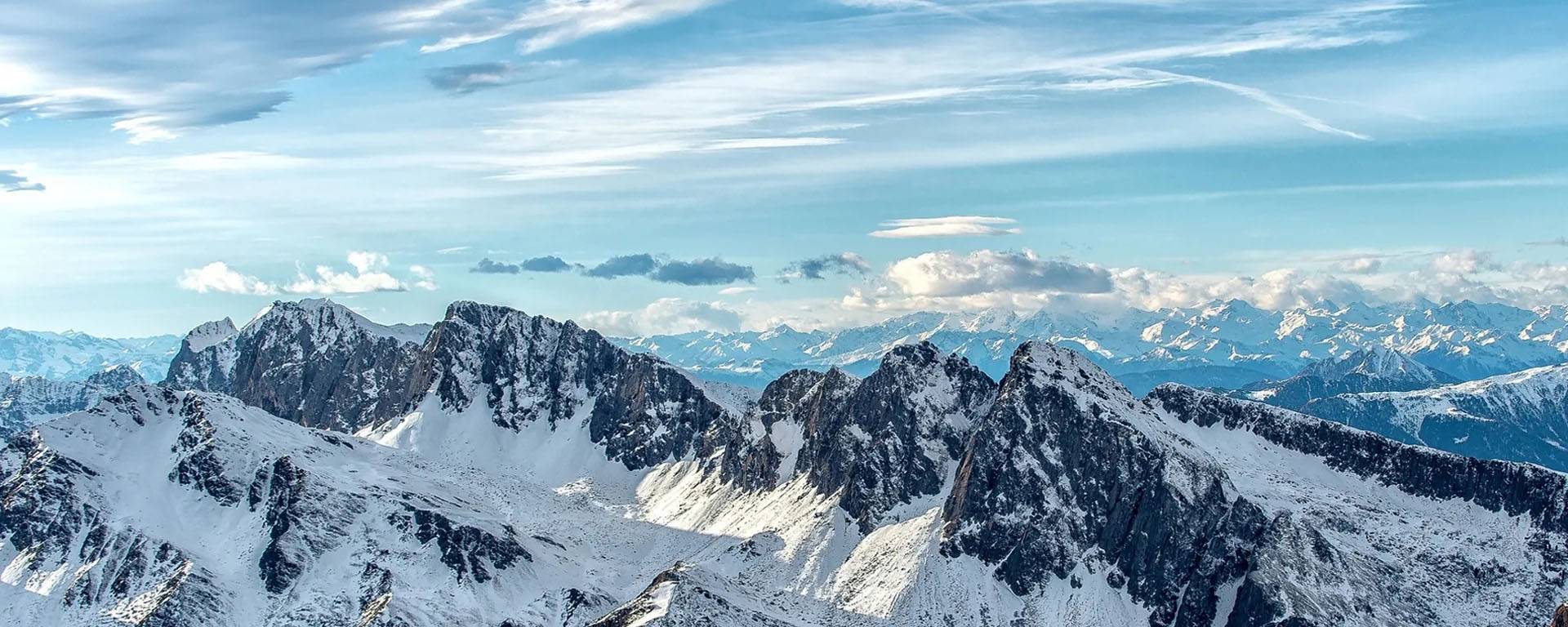 傲霜斗雪 巴山越水